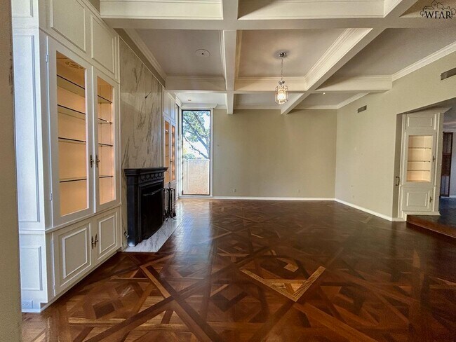 Building Photo - 7 Newcomb Terrace