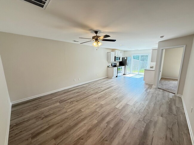 Building Photo - 960 Madrid Ct