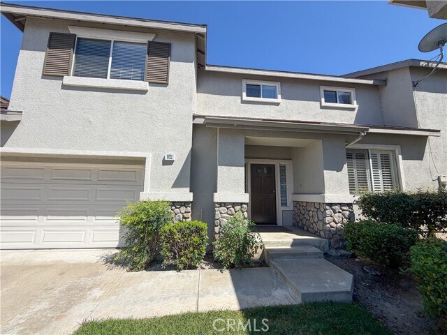 Building Photo - 821 N Siavohn Dr