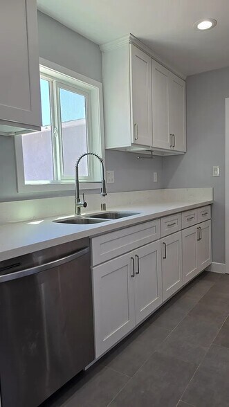 Building Photo - 10603 Bramblebush Ave
