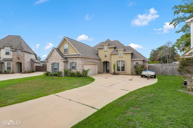 Building Photo - 701 Fir Wood Ln