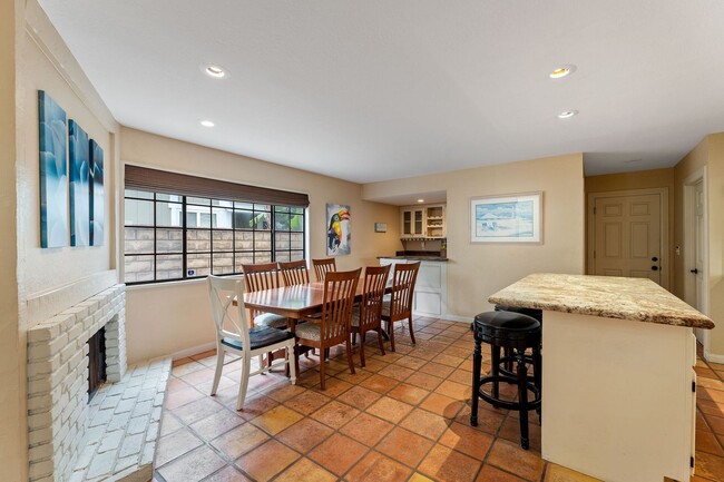 Building Photo - 4850A - Mandalay Shores/ Oxnard/ 5 bedroom...