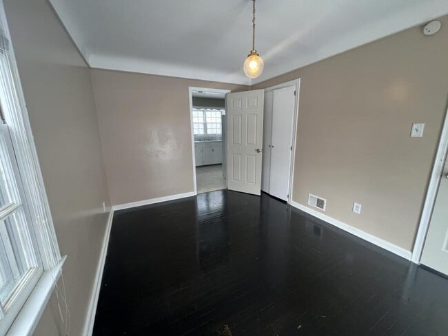 Building Photo - 1308 Ida Ave