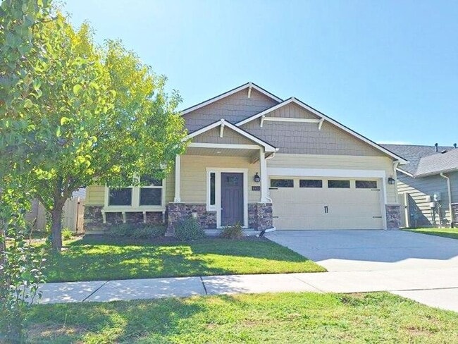 Building Photo - 11633 Baserri Dr