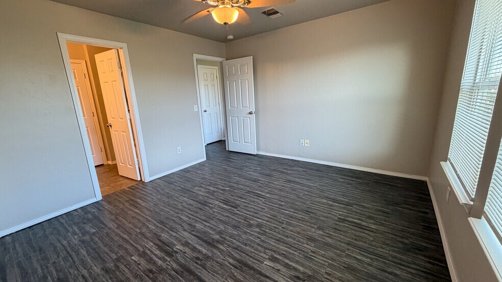 Building Photo - 1808 NW 144th Ter
