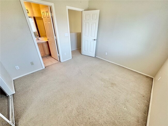 Building Photo - 6401 Hillside Brook Ave