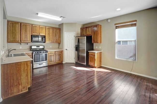 Building Photo - 7630 E Ocotillo Overlook Dr