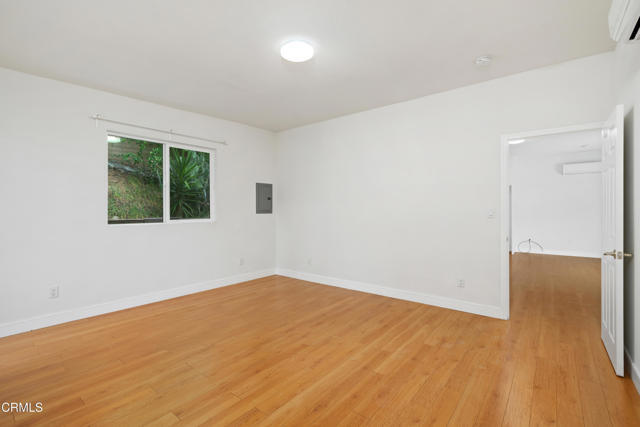 Building Photo - 412 Sinclair Ave
