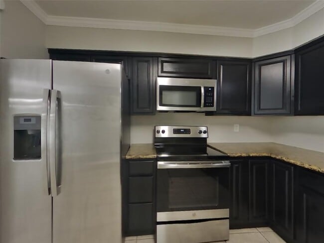 Building Photo - 25568 Dogwood Ln