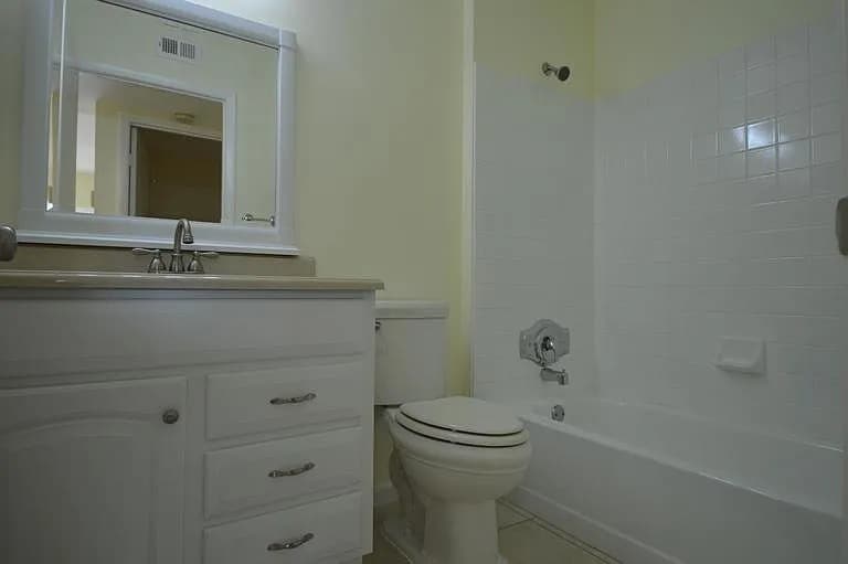 Building Photo - 15300 SW 106th Ter