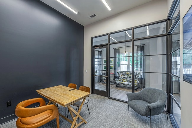 Building Photo - 1559 W 9 Mile Rd