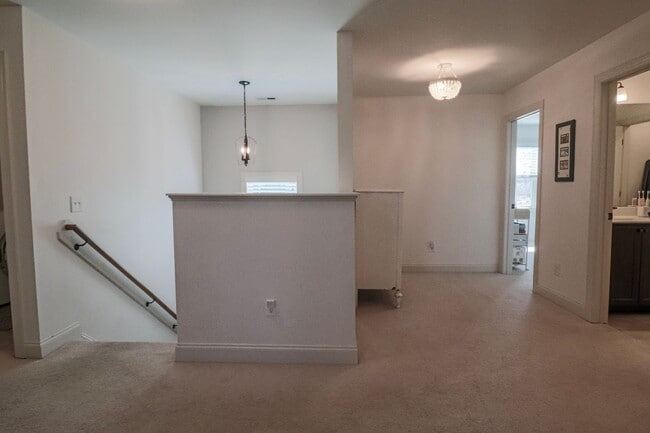 Building Photo - Spacious 4 Bedroom, Pet Friendly with Fenced In Backyard, Mimosa Bay Community Amenities