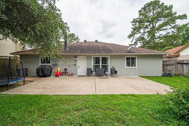 Building Photo - 21306 Castlemont Ln