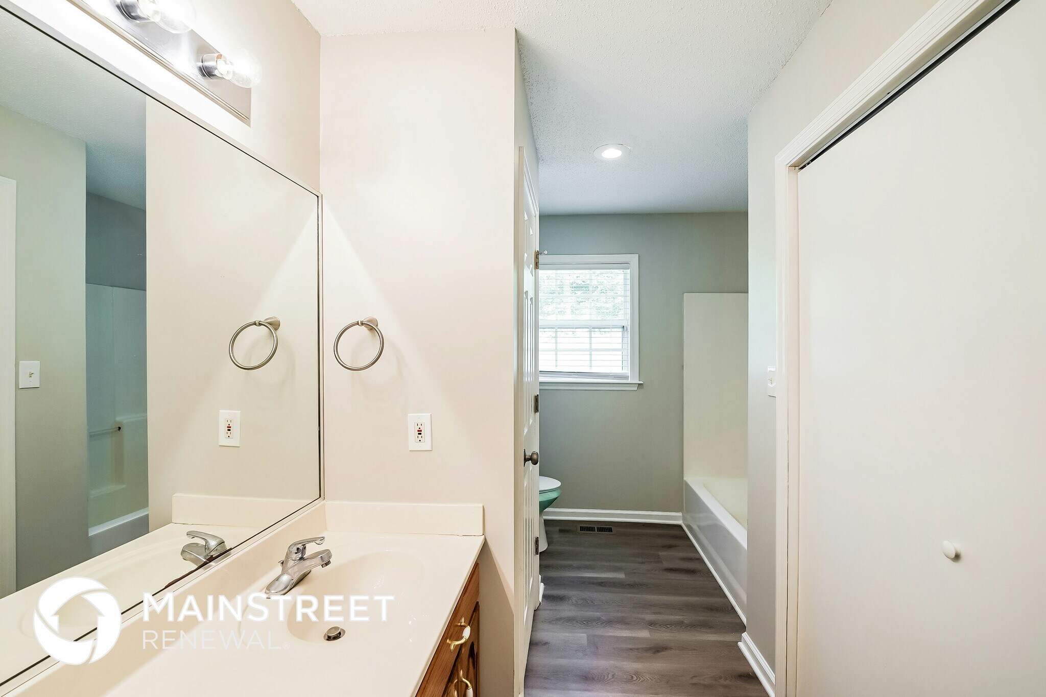 Building Photo - 425 Anderson Mountain Dr