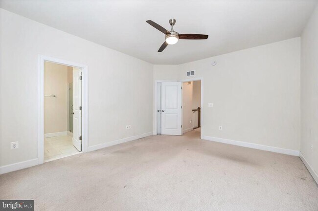 Building Photo - 45366 Daveno Square