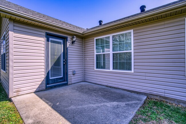 Building Photo - 4823 Penrose Dr