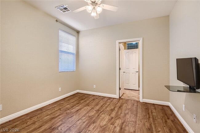 Building Photo - 552 Puenta Del Rey St