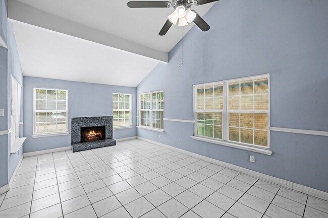 Building Photo - 7535 Log Cradle Dr