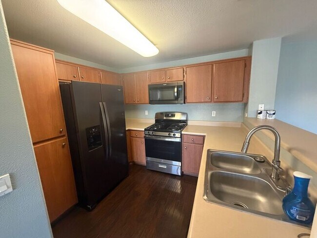 Building Photo - 44740 Adam Ln