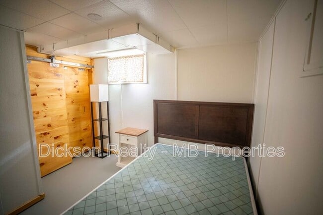 Building Photo - 1060 Whitaker Dr