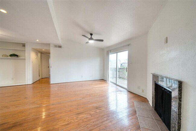 Building Photo - 6001 Reims Rd