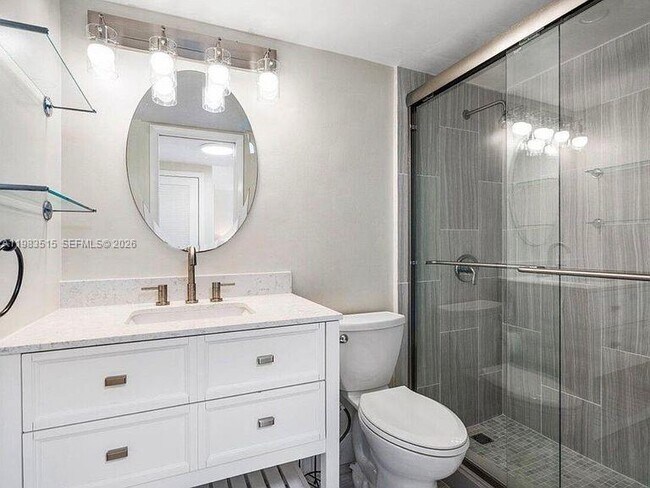 Building Photo - 40 Isle of Venice Dr