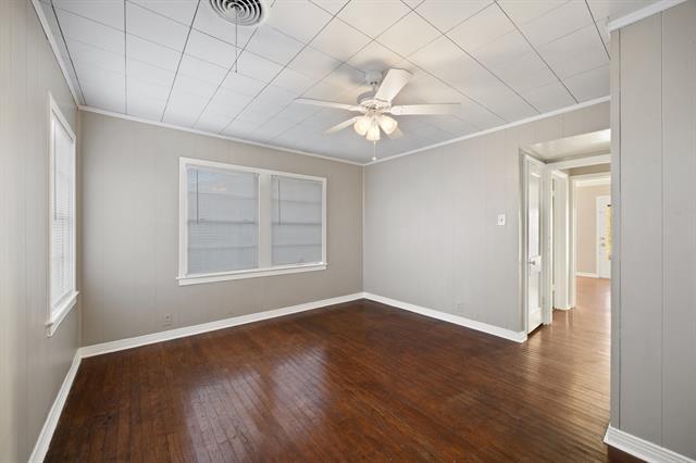 Building Photo - 806 Buckalew St