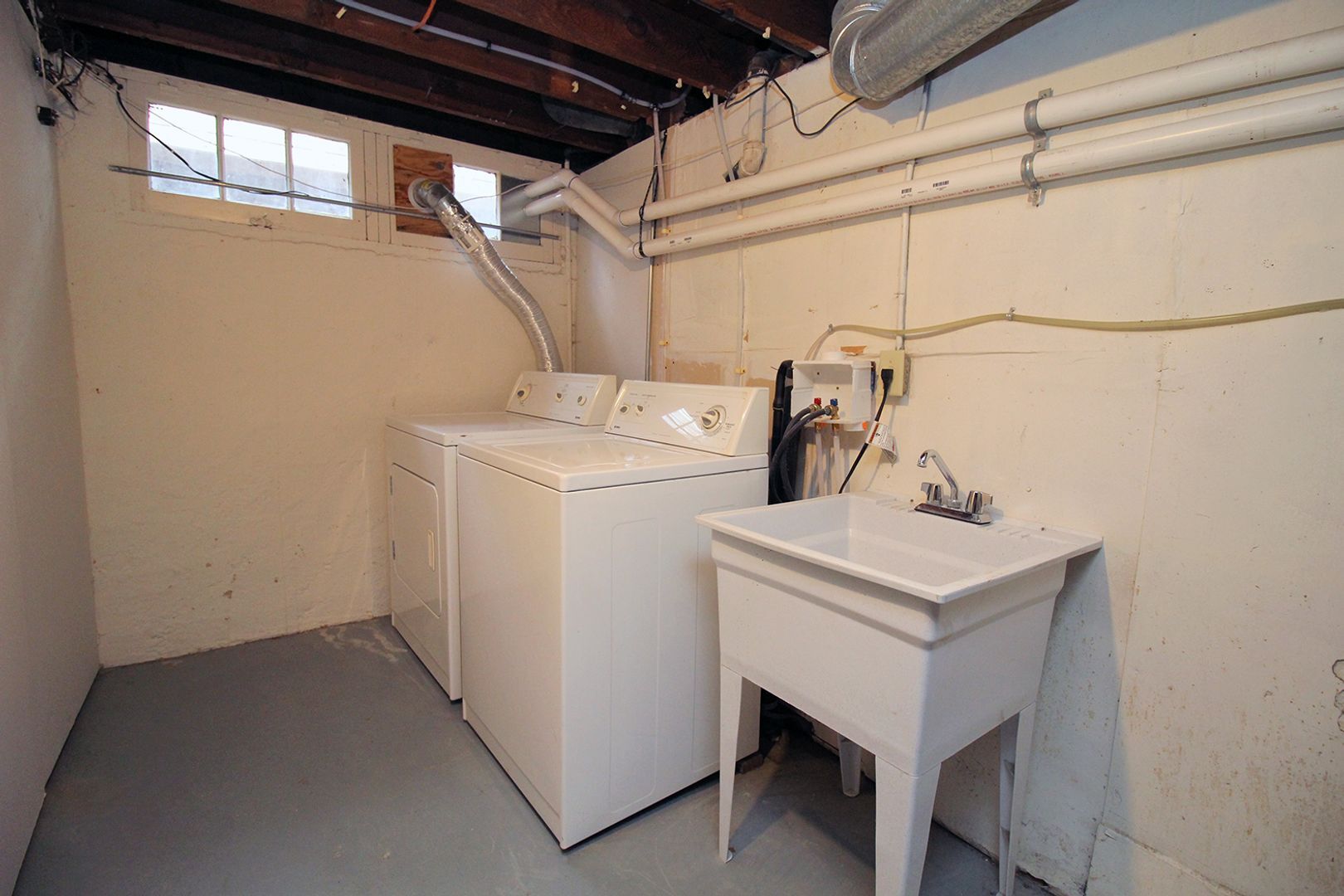 Building Photo - 2703 NW Raleigh St