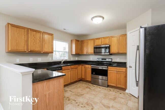 Building Photo - 5 Stepney Ct
