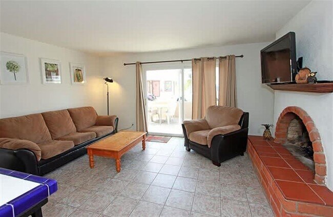 Building Photo - 124 34th St