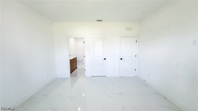 Building Photo - 721 Bering Ave S