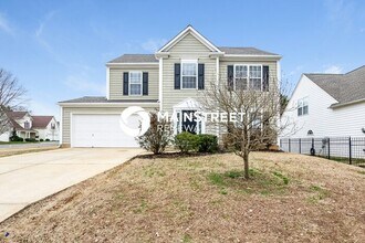 Building Photo - 3 Bedroom Pet-Friendly Home in Huntersville, NC with Main Street Renewal