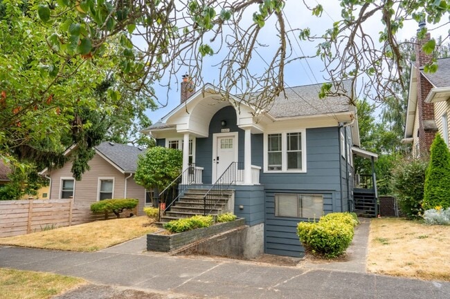 Building Photo - 4Bd/1.5Ba Seattle House