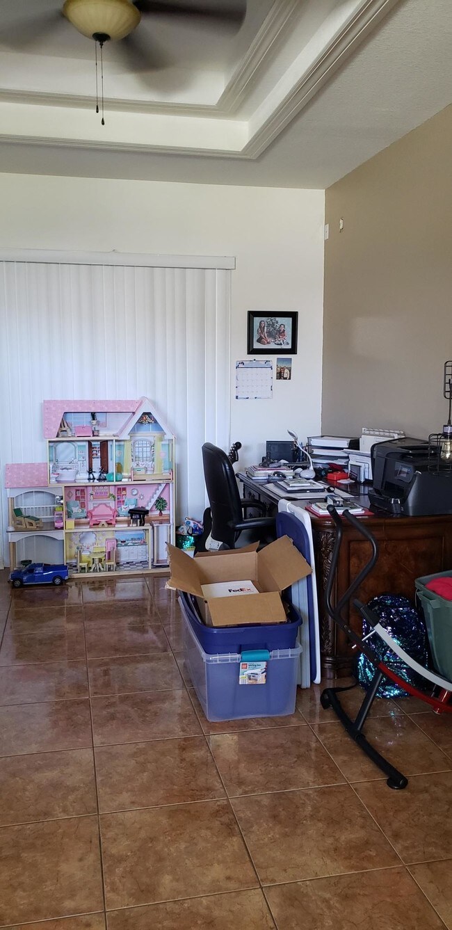 Building Photo - 2619 NW 1st St