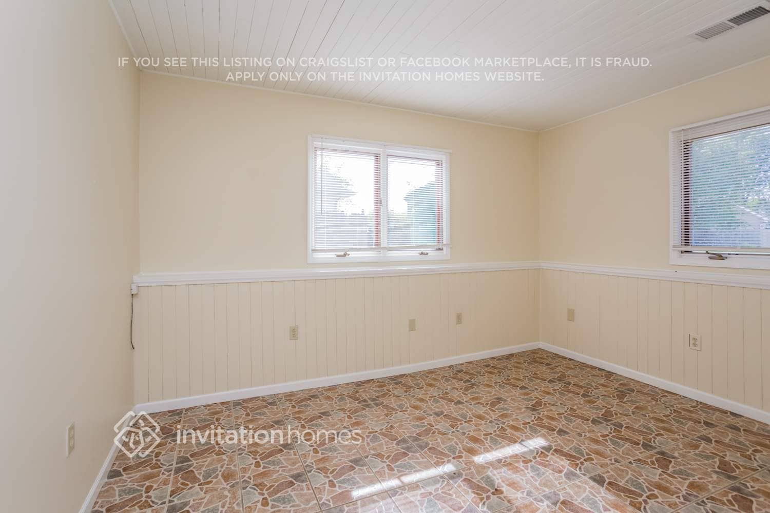Building Photo - 2904 Facel Vega Dr