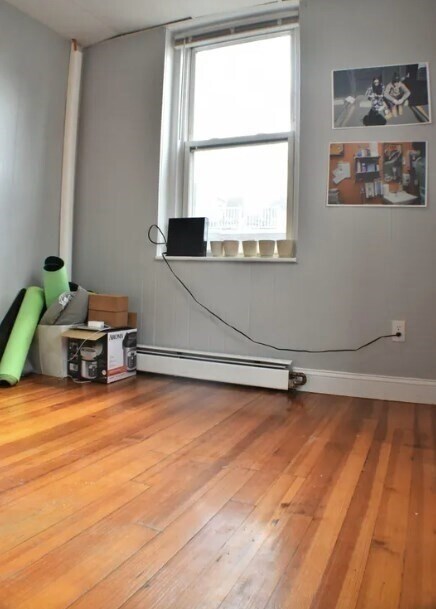 Building Photo - 158 Salem St