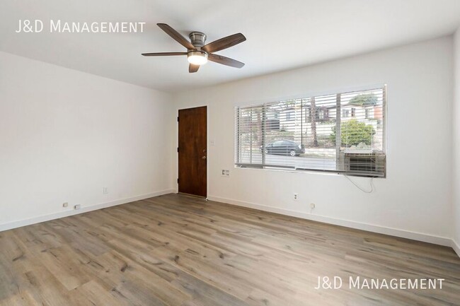 Building Photo - Charming Duplex in North Clairemont