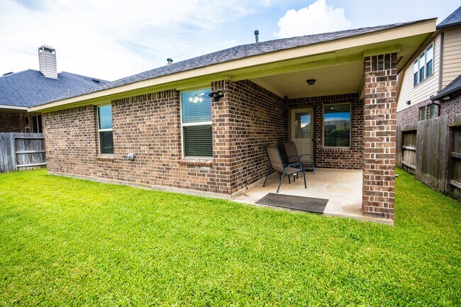 Building Photo - 2230 Falcon Brook Dr