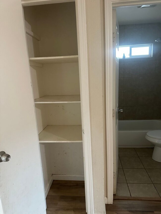 Building Photo - JJAC, LLC Properties 198