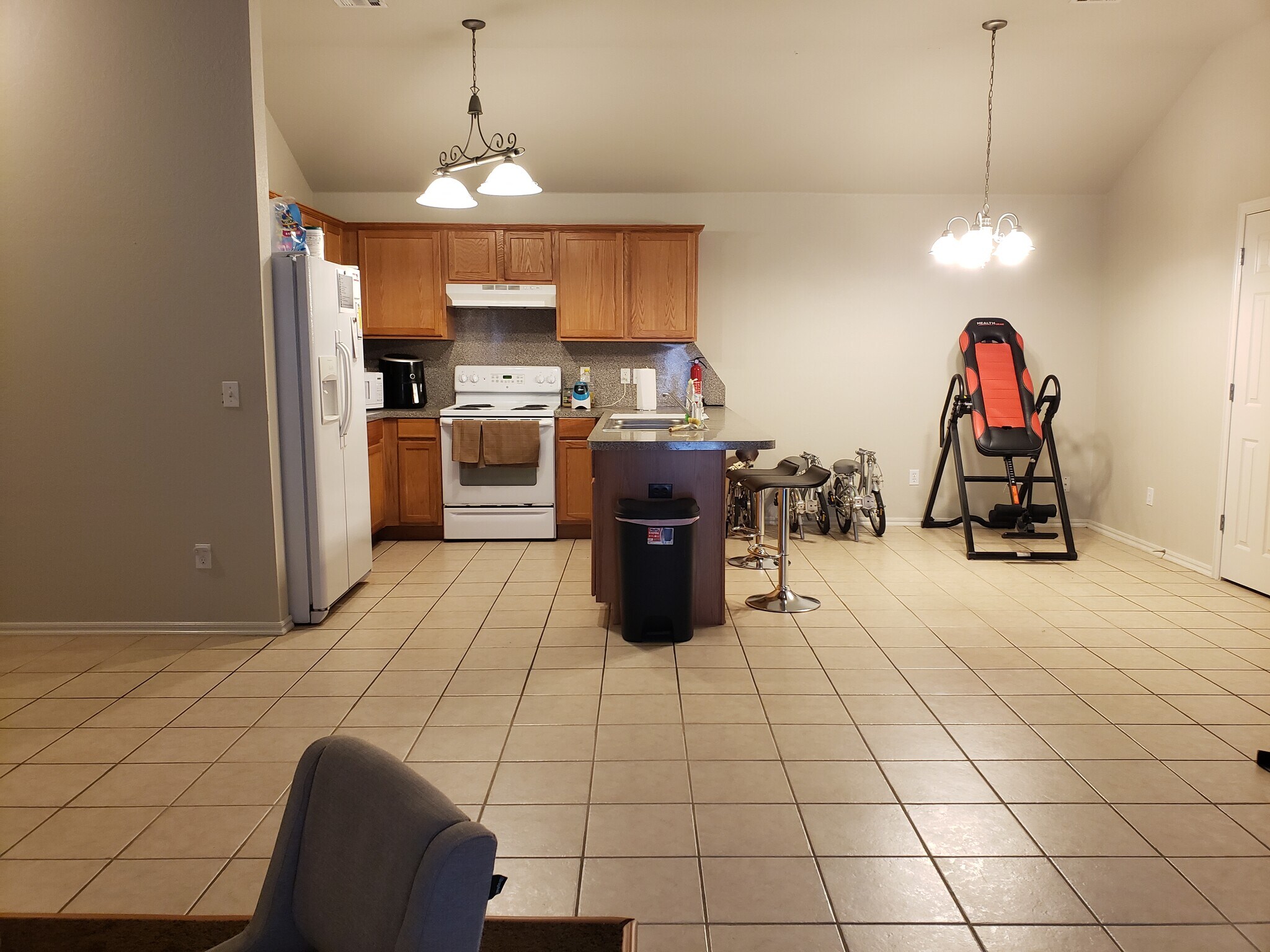 Building Photo - 2312 Grapevine Dr