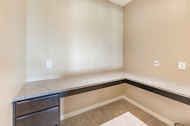 Building Photo - 24526 Raven Cliff Falls Dr