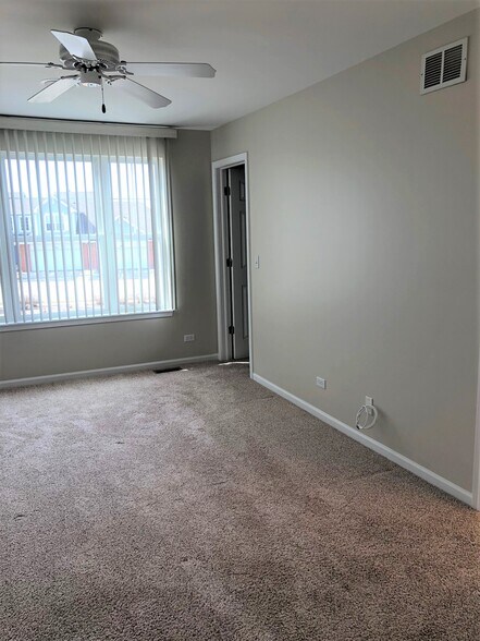 Building Photo - 10072 Thornton Way