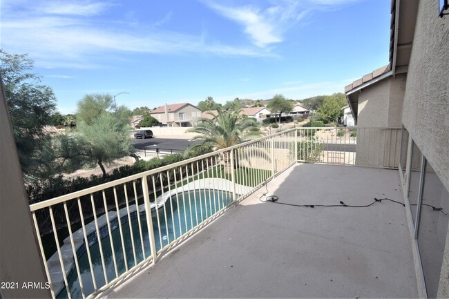 Building Photo - 768 E Irma Ln