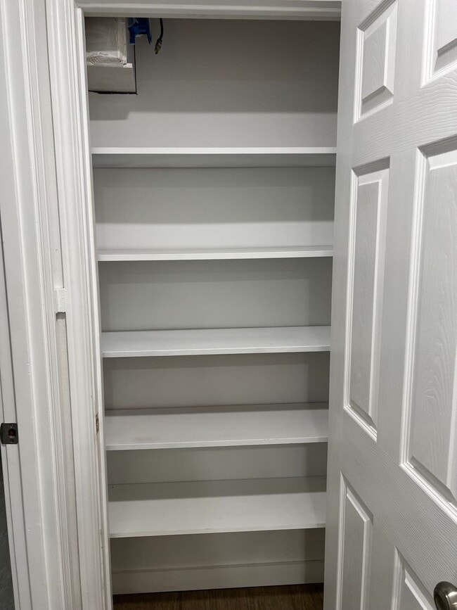 Building Photo - Beautiful 3 bedroom 2 bath house in Eugene!