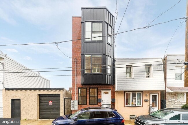 Building Photo - 2821 Livingston St