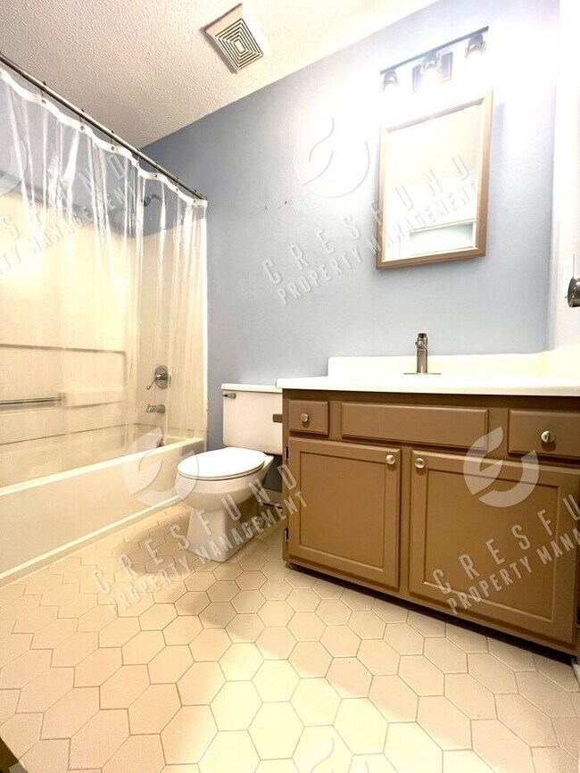 Building Photo - RENT JUST REDUCED!!! Exceptional value for a 3 Bedroom 2bath Fenced yard home close to Ft. Bragg