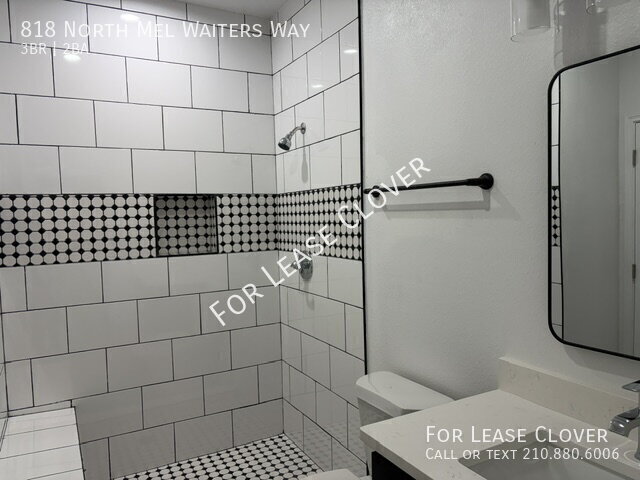 Building Photo - 818 N Mel Waiters Way