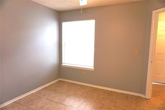 Building Photo - 732 Secret Harbor Ln