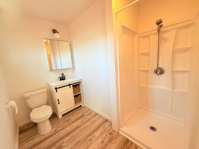 Building Photo - Cozy Studio Unit in Lompoc – Utilities Inc...
