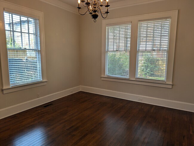 Building Photo - 1117 Kinard Ct